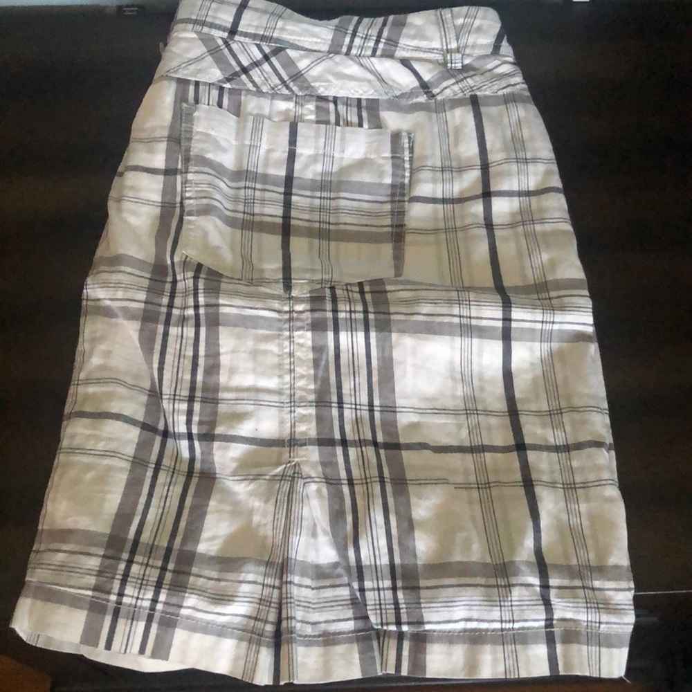 Black & white plaid skirt/skort